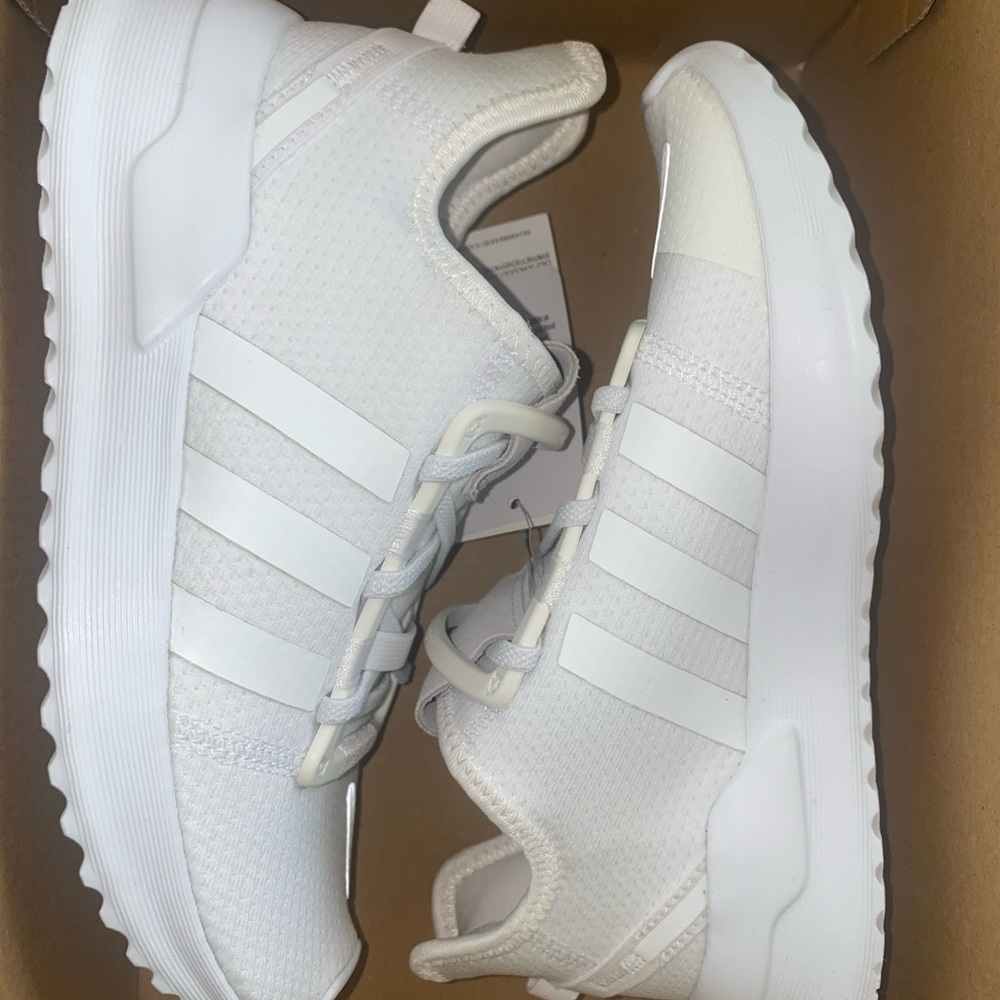 Kids gym shoes